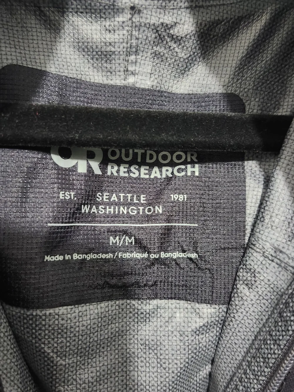 Outdoor Research Black Men’s Helium Rain Hooded Jacket Size M New Without Tags - Picture 7 of 11